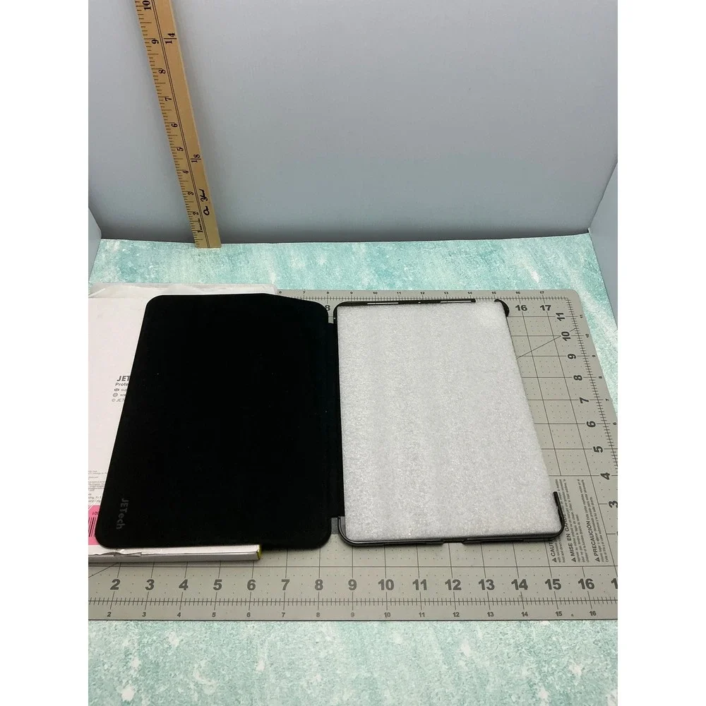 JETech Case for iPad Pro 11-Inch M4 M5 Black Slim Protective Trifold Stand Cover